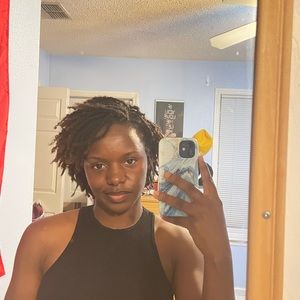 Meet your Posher, Briana